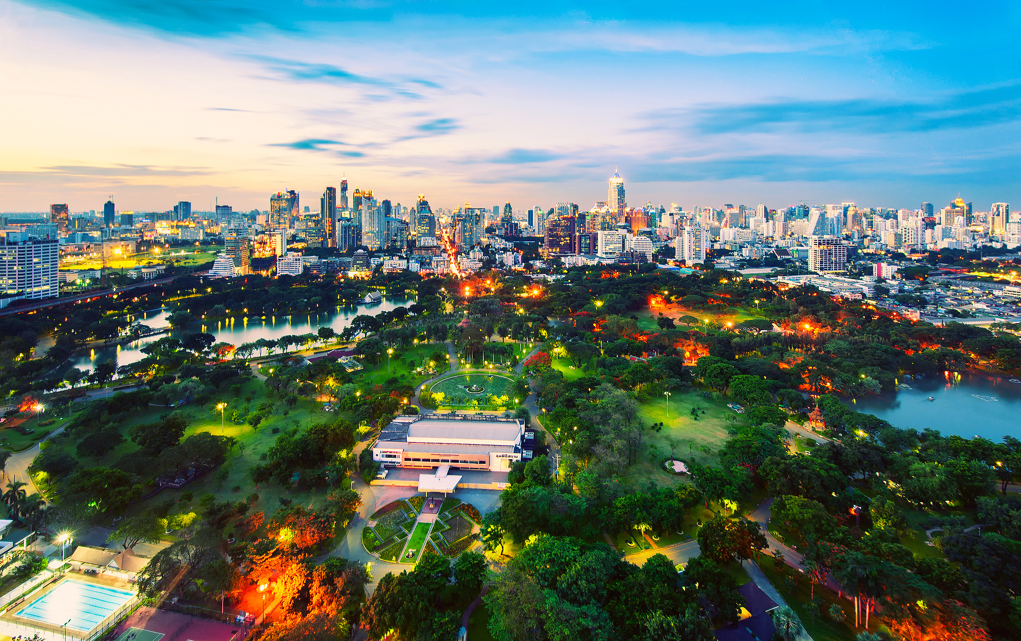 Phloen Chit Real Estate Lumpini Park