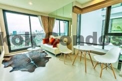 Sensational 1 Bedroom RHYTHM Sukhumvit 42 Condo for Rent Ekkamai_BC00330_1